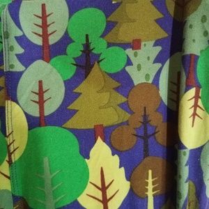 Lularoe TC leggings with tree print